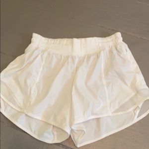 White lululemon shorts